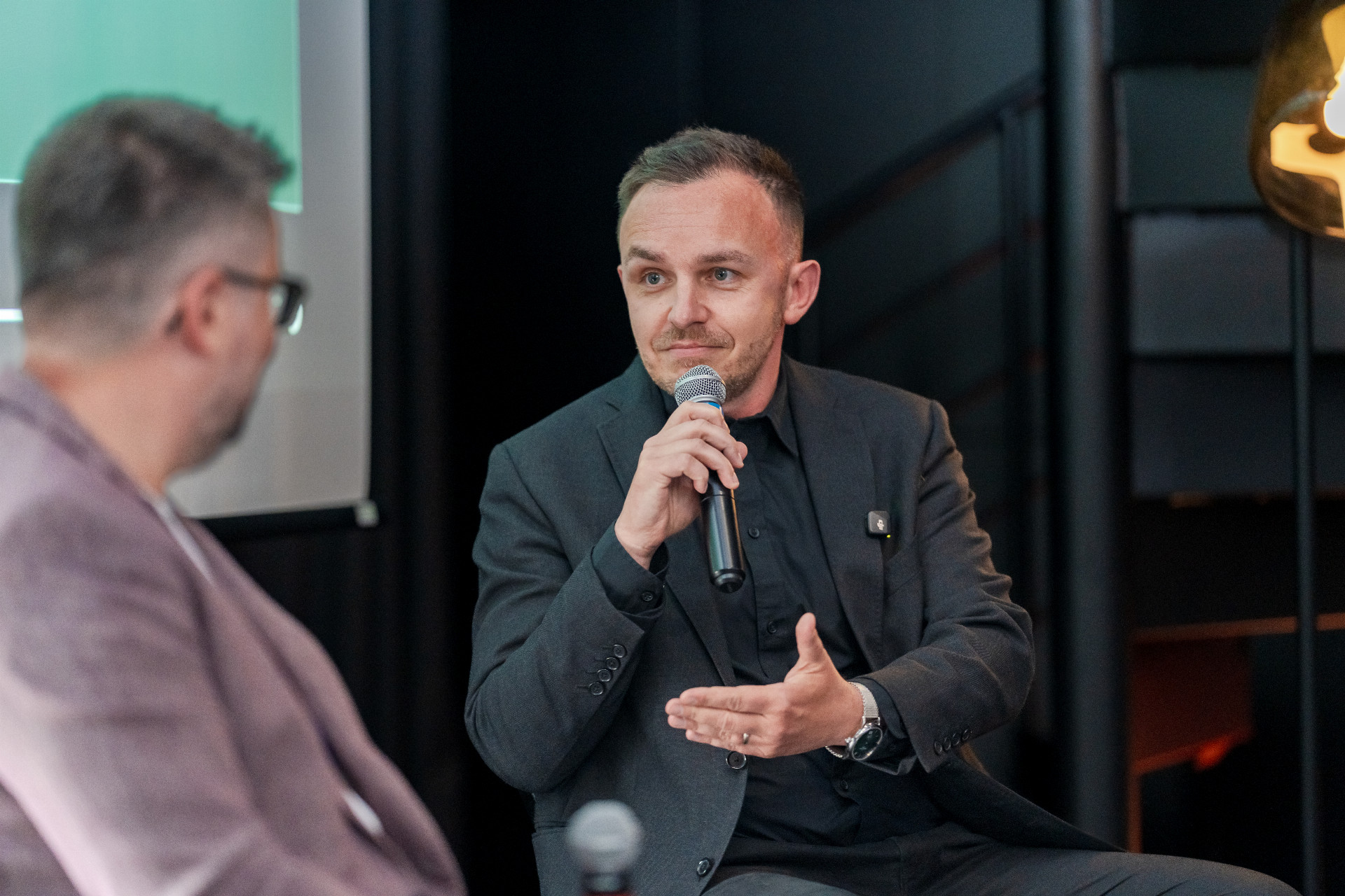 Jakub Dohnal, odborník na prodej firem hovoří o knize "Jak prodat firmu"